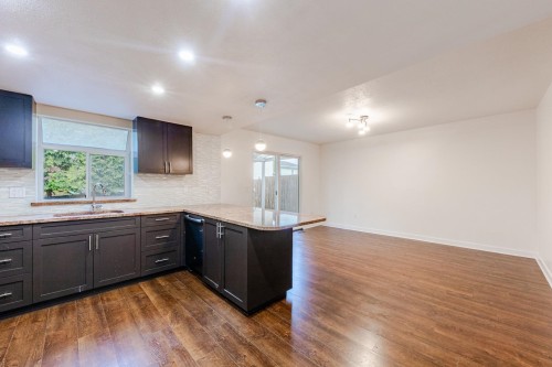 8008 Ash Street, Richmond, BC 