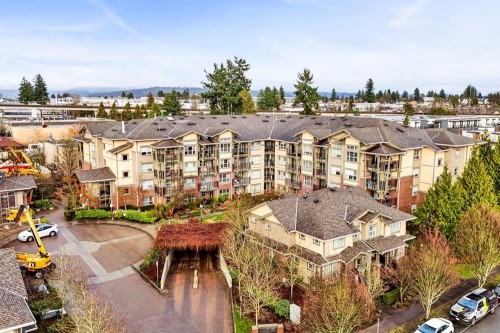 101-5889 Irmin Street, Burnaby, BC 