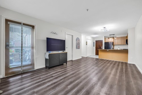 101-5889 Irmin Street, Burnaby, BC 