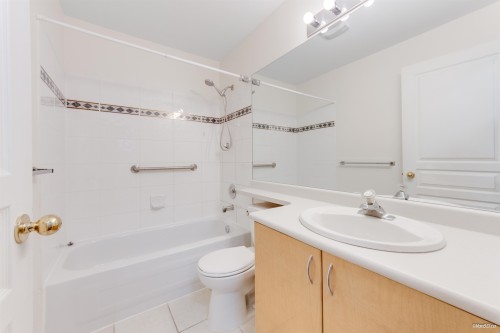 210-4989 Duchess Street, Vancouver, BC 