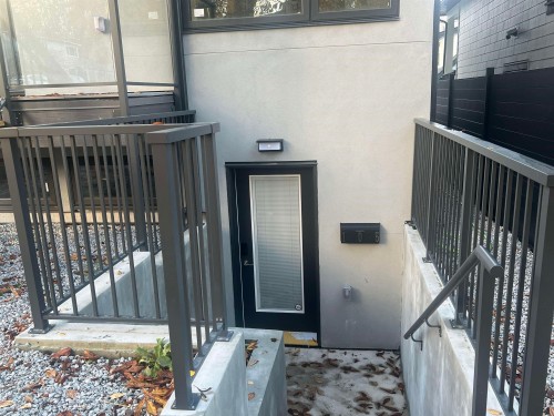 105 39Th Avenue E, Vancouver, BC 