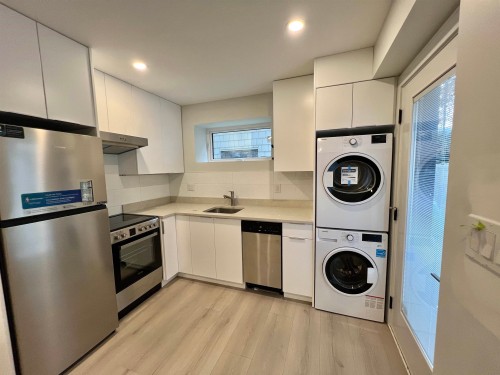 105 39Th Avenue E, Vancouver, BC 