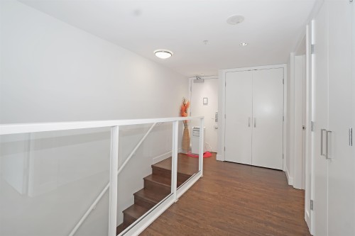 1045 Richards Street, Vancouver, BC 