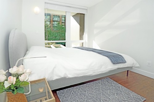 1045 Richards Street, Vancouver, BC 