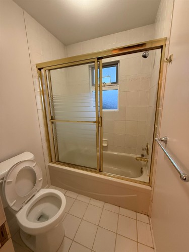 3200 River Rd, Richmond, BC 