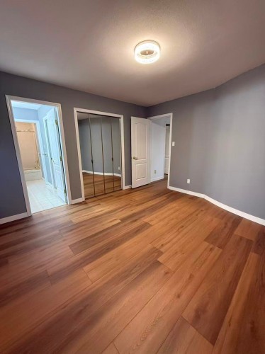 3200 River Rd, Richmond, BC 