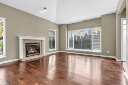 7486 Sandborne Avenue  Burnaby, BC V3N 5A9