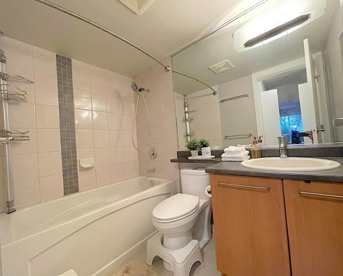 117-8060 Jones Road, Richmond, BC 