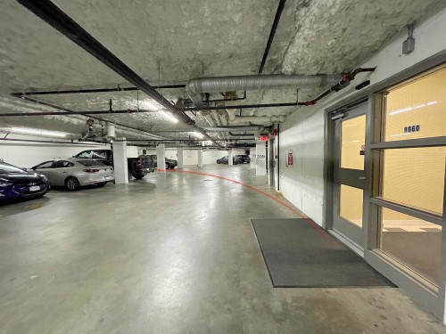 117-8060 Jones Road, Richmond, BC 