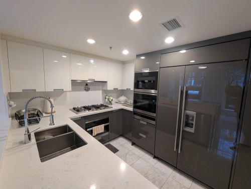 1211 Cordova W, Vancouver, BC 