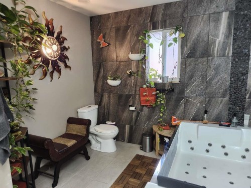 21796 Howison Avenue, Maple Ridge, BC 