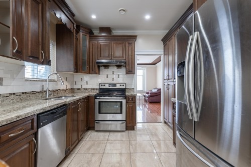 741 61St Avenue E, Vancouver, BC 