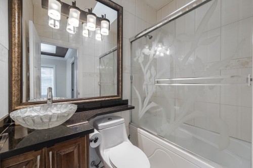 741 61St Avenue E, Vancouver, BC 