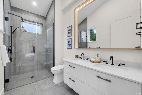 1-65 King Edward Avenue E, Vancouver, BC 