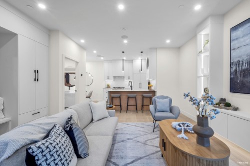 1-65 King Edward Avenue E, Vancouver, BC 