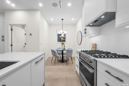 1-65 King Edward Avenue E, Vancouver, BC 