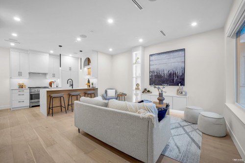 1-65 King Edward Avenue E, Vancouver, BC 