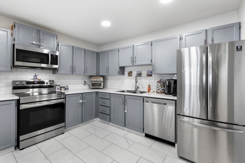 102-22222 119 Avenue, Maple Ridge, BC 