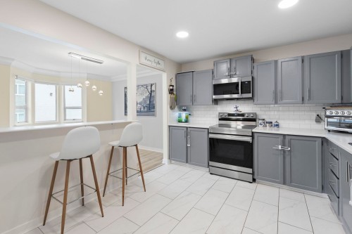 102-22222 119 Avenue, Maple Ridge, BC 