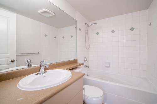 005-9298 University Crescent, Burnaby, BC 