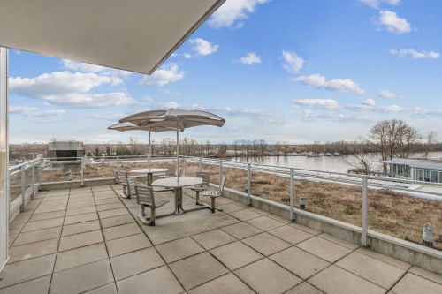 308-3188 Riverwalk Avenue, Vancouver, BC 