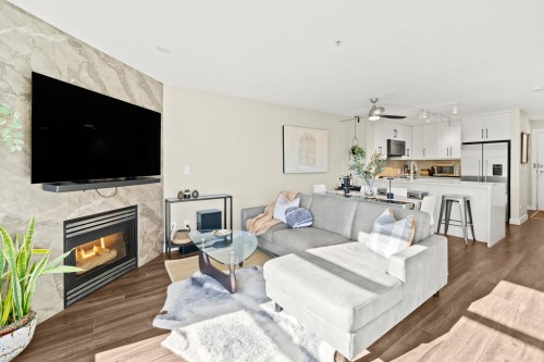 410-124 3Rd Street W, North Vancouver, BC 