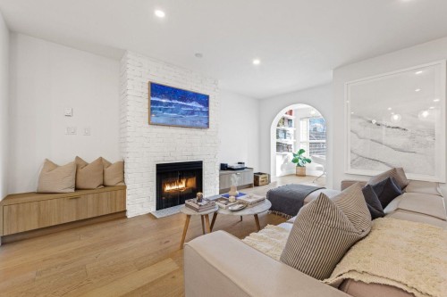 2680 4Th Avenue W, Vancouver, BC 