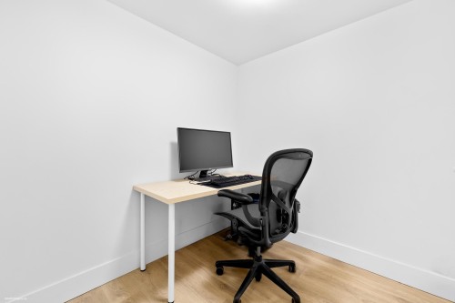 606-5508 Hollybridge Way, Richmond, BC 