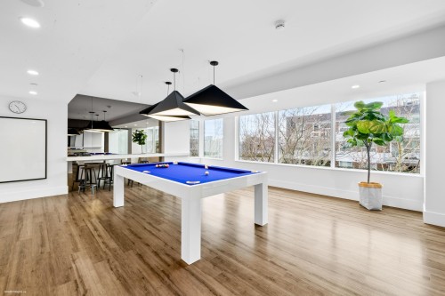 606-5508 Hollybridge Way, Richmond, BC 