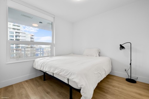 606-5508 Hollybridge Way, Richmond, BC 