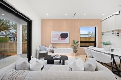 3925 Wallace Street  Vancouver, BC V6S 1M1