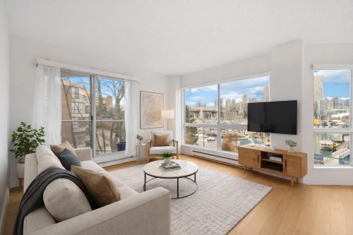 406-1510 1st Avenue W Vancouver, BC V6J 4S3