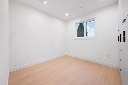 2-5554 Culloden Street, Vancouver, BC 