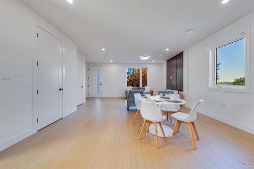 4-4211 Graveley Street, Burnaby, BC 