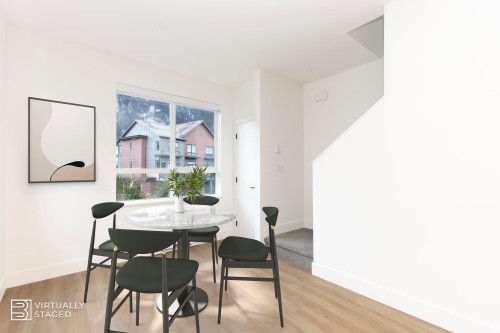 38070 Helm Way, Squamish, BC 