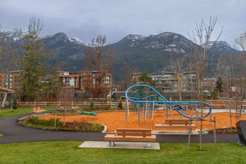 38070 Helm Way, Squamish, BC 