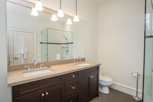 6417 Pitt Street, West Vancouver, BC 