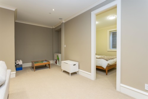 6417 Pitt Street, West Vancouver, BC 