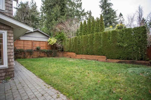 6417 Pitt Street, West Vancouver, BC 