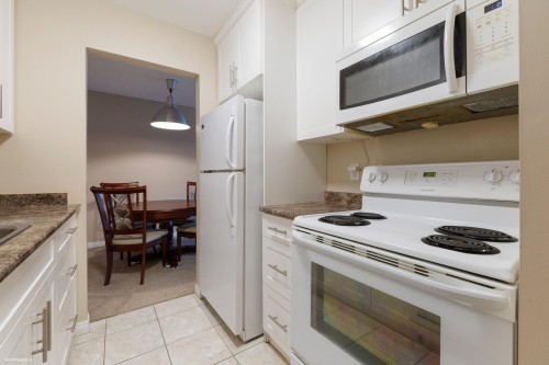 210-8511 Ackroyd Road, Richmond, BC 