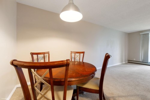 210-8511 Ackroyd Road, Richmond, BC 