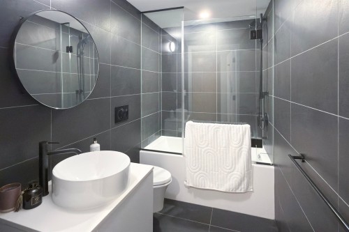 702-5058 Joyce Street, Vancouver, BC 