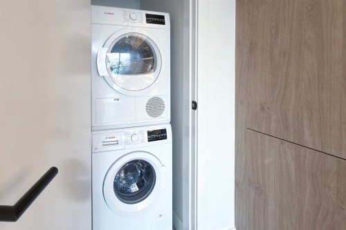 702-5058 Joyce Street, Vancouver, BC 