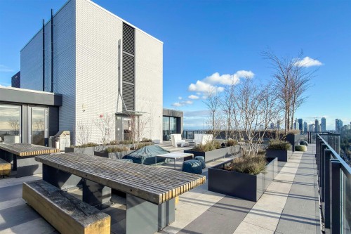 702-5058 Joyce Street, Vancouver, BC 