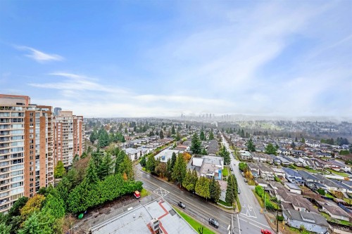 1608-4711 Hazel Street, Burnaby, BC 