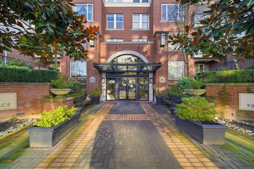 117-9388 Mckim Way  Richmond, BC V6X 0J7