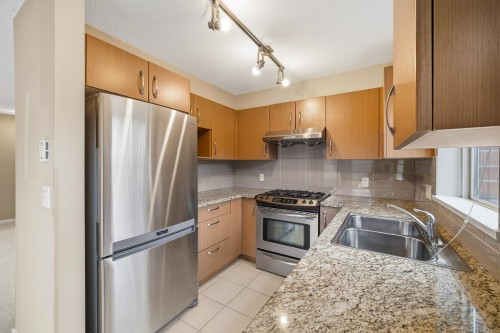 110-9199 Tomicki Avenue, Richmond, BC 