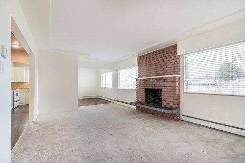 4044 Parker Street, Burnaby, BC 