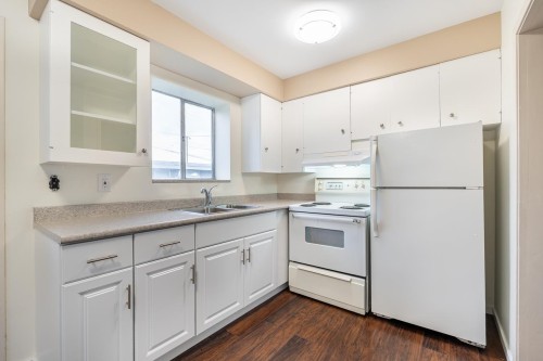 4044 Parker Street, Burnaby, BC 