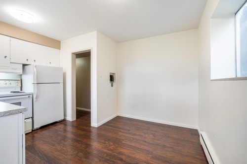 4044 Parker Street, Burnaby, BC 